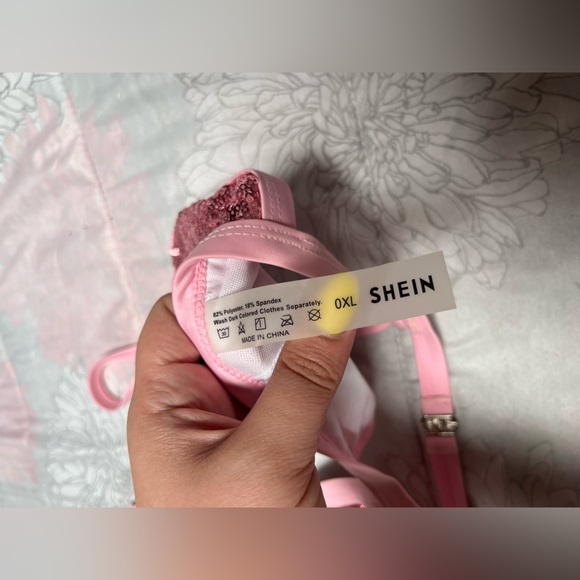 Plus Sequin Contrast Binding
Triangle Bikini Swimsuit - Picture 6 of 6